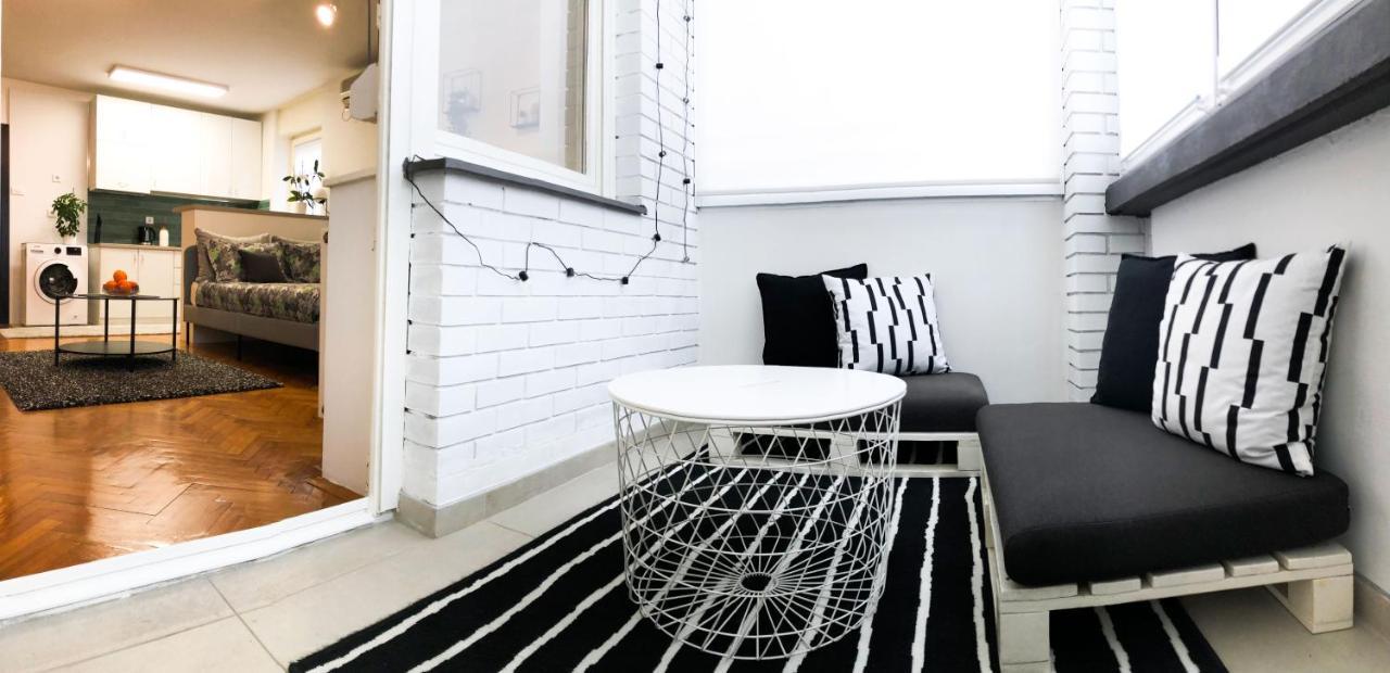 Promo - Flora Apartment โนวีซาด ภายนอก รูปภาพ